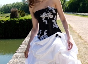 Black-Wedding-dress-with-corset-back-behind-2