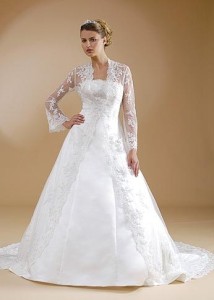 long-sleeves-lace-wedding-dresses