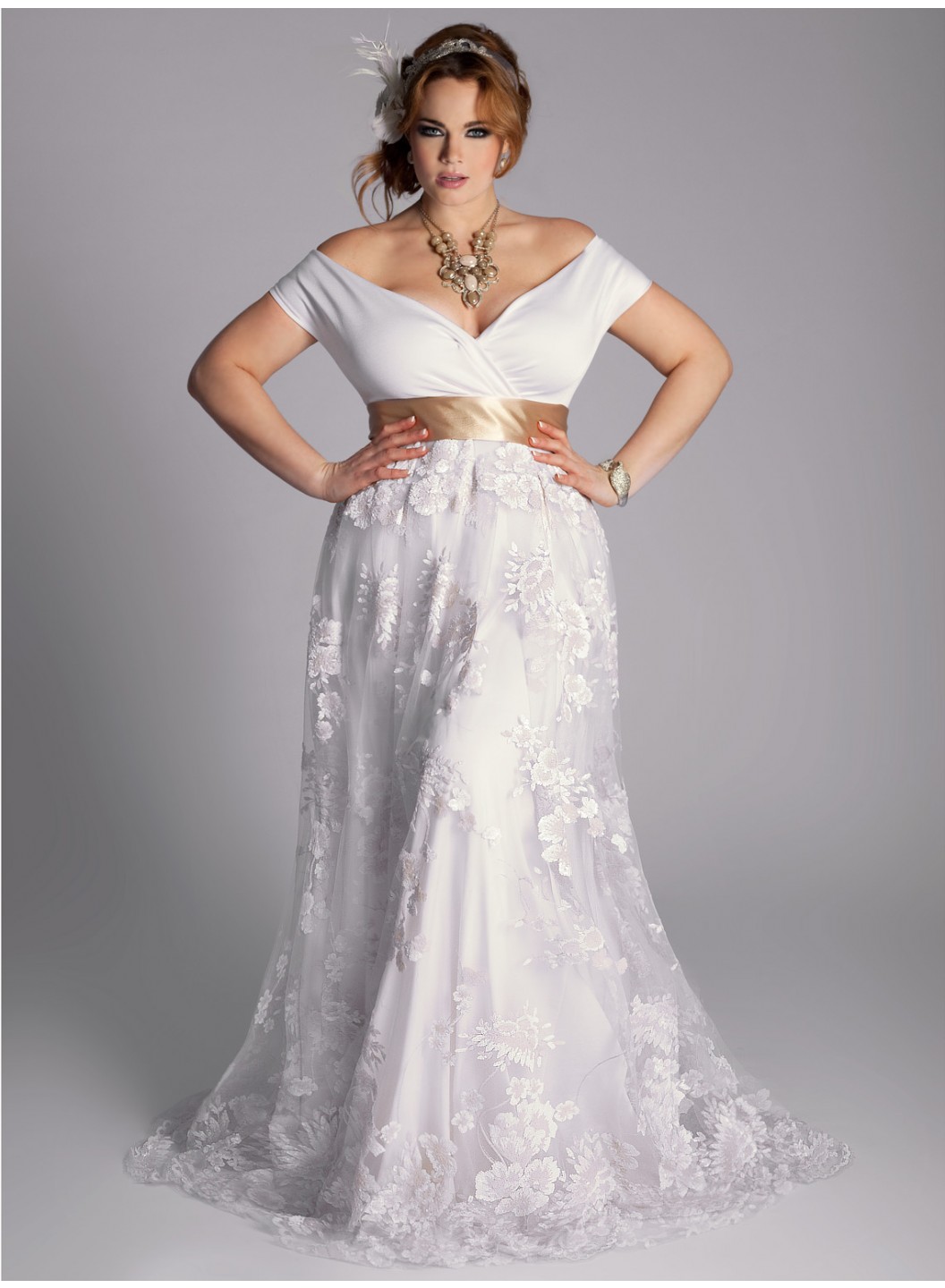 Ten Plus Size Lace Wedding Dresses That You Will Love