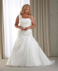 plus size wedding dresses