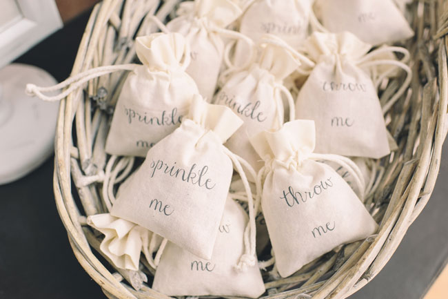 7-trending-wedding-reception-details-for-summer-2014-Confetti-Bags-1.50-The-Wedding-of-my-Dreams-Credit-Daffodil-Waves-Photography-155