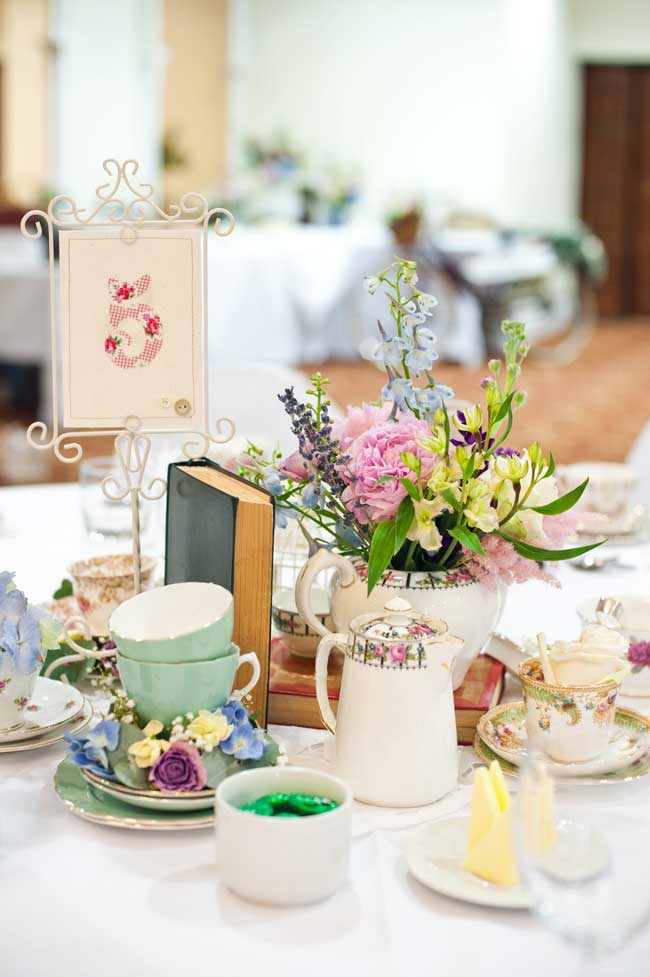 8 Inspirational Table Centre Ideas for Spring and Summer Weddings