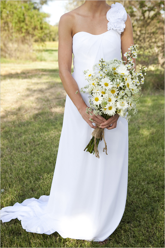 daisy_wedding_bouquet
